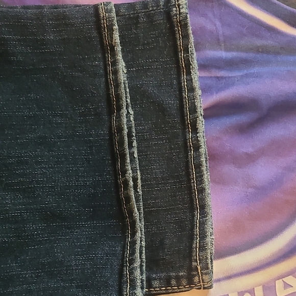 Silver Jeans Women's Dark Blue Capris - Picture 5 of 9